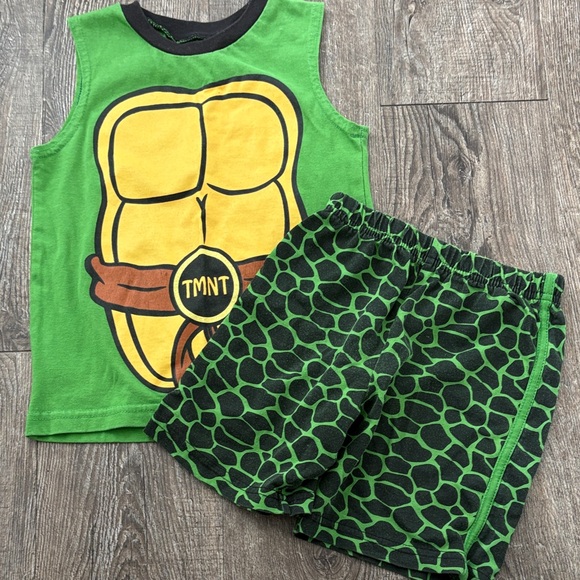 Green TMNT Tank Top and Shorts Set and grey muscle top bundle - Picture 3 of 4